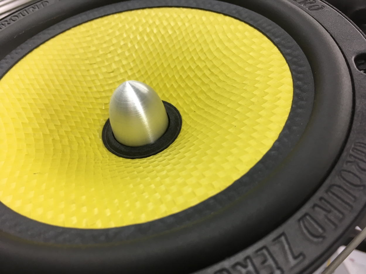 Exzellente Lautsprecher
<br>Fahrzeugspezifische Soundsysteme